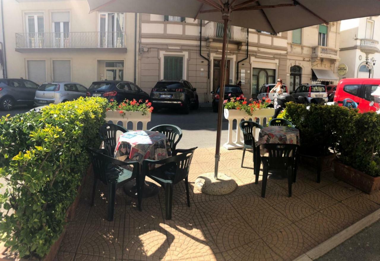 Hotel Stella Del Mare Viareggio Eksteriør bilde